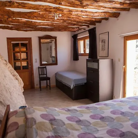 Corral De La Solana * Molinos (Aragon)